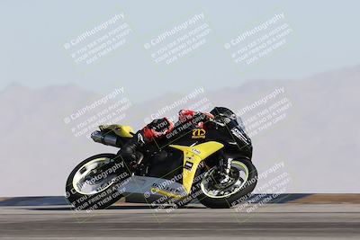 media/Dec-01-2025-Moto Forza (Mon) [[2daa91e15f]]/2-Intermediate Group/Session 2 Turn 9 Entry/